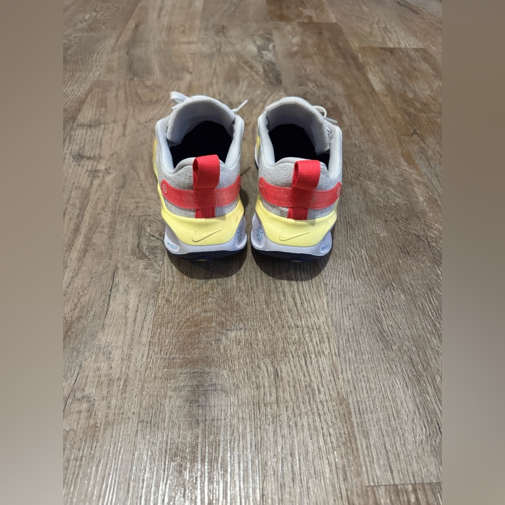 Nike React X Infinity Athletic Shoes - Picture 3 of 10
